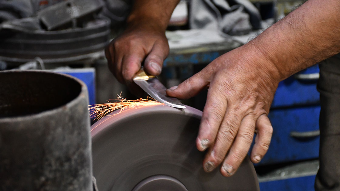 Kurban Bayramı öncesi “Sivas bıçağı” ustalarının mesaisi yoğunlaştı